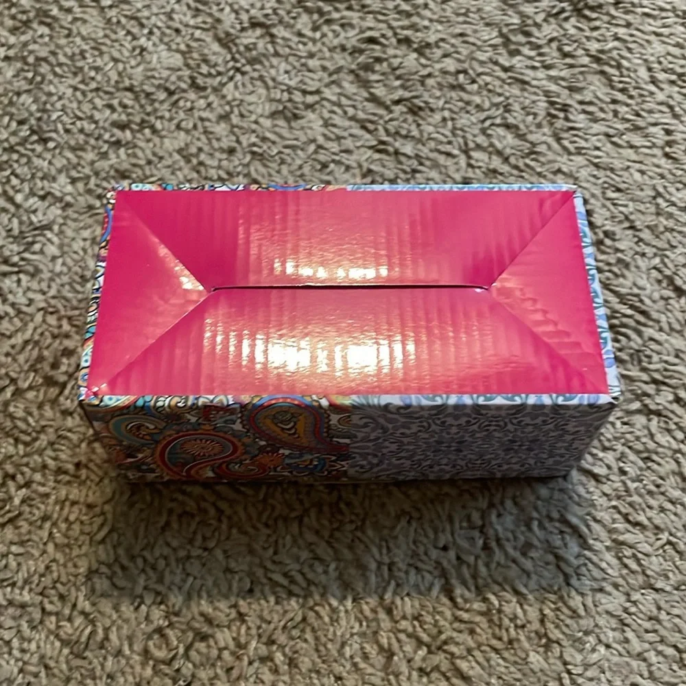 Agol Pack of 2 Scented Candles (2.5oz) - Picture 4 of 5